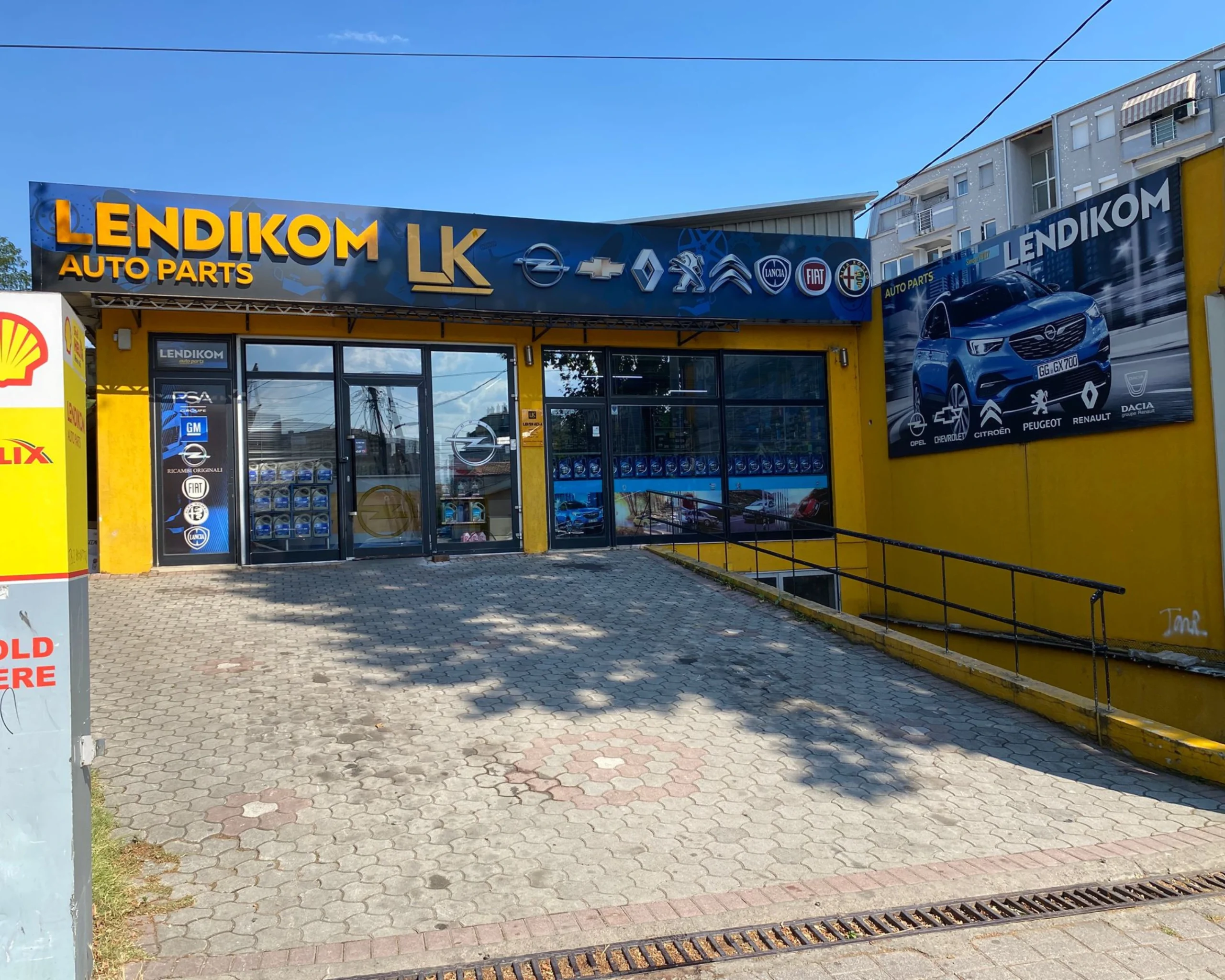 LendikomStoreOutside